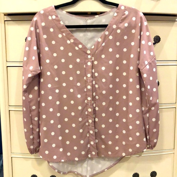 Button up blouse. Silky like material. Thinner fabric. Size medium. - Picture 1 of 1